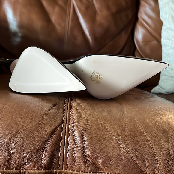 Brand New Good American by Khloe Kardashian, Black Cinderella pumps, size 7. - Picture 5 of 10